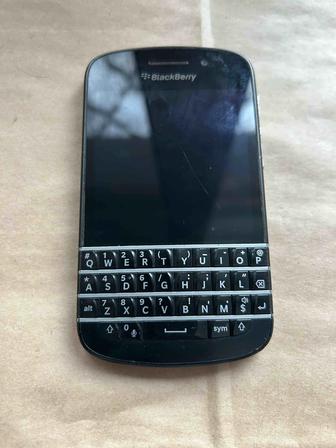 Продам BlackBerry Q10 SQN100-3 Легендарная классика с QWERTY-клавиатурой
