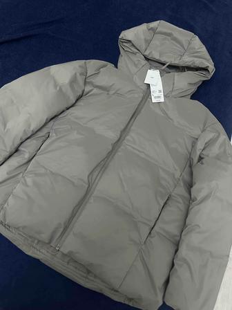 Куртка юникло новый