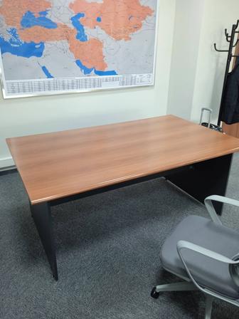 Стол для переговоров