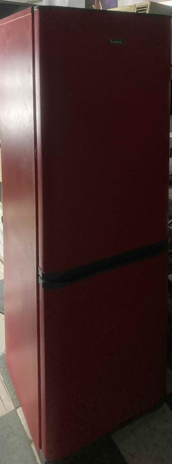 Продаю холодильник