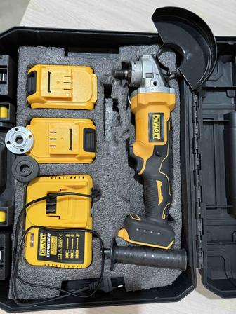 Продается аккумуляторная углошлиф. Машина