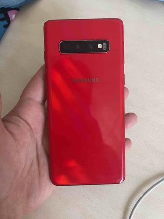 Продам телефон Samsung galaxy s10