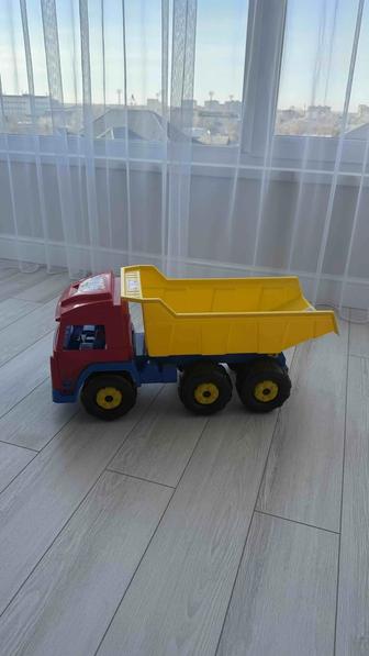 Продам детскую машину