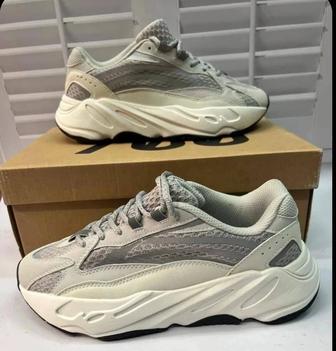 Кроссовки ADIDAS YEEZY BOOST 700 V2