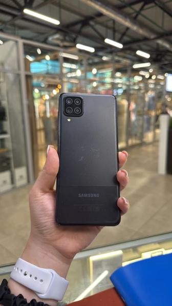 Продам телефон бу