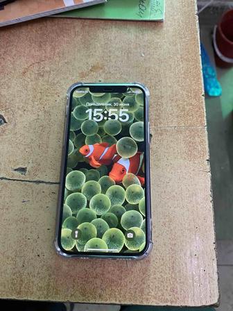 Продам айфон