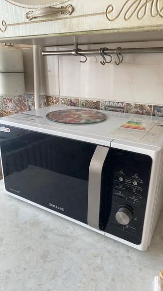 Продам микроволновую печь