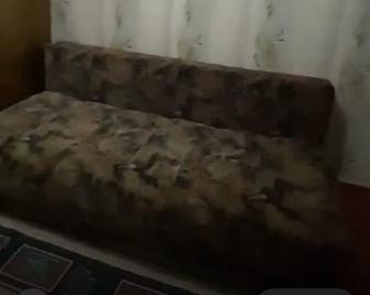 Срочно продам диван