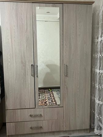 Шкаф