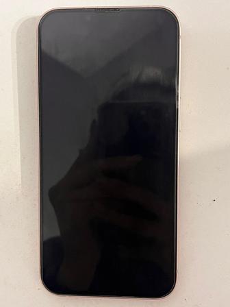 Продам Айфон 13