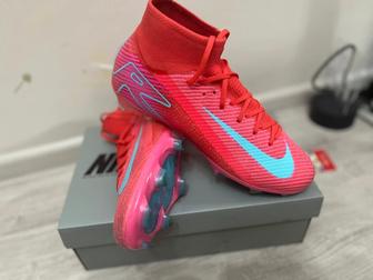 Бутсы Nike 42 размер