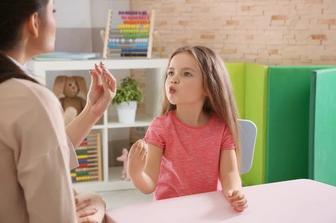 Логопед-дефектолог