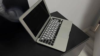 Продам MacBook Air 2013