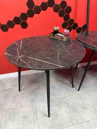 Обеденный стол