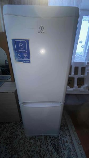 Продам Б/у холодильник