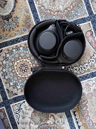 Продаю наушники Sony WH-1000XM4 черный