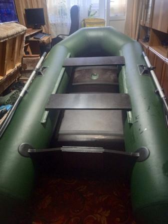 Продам лодку муссон 2800