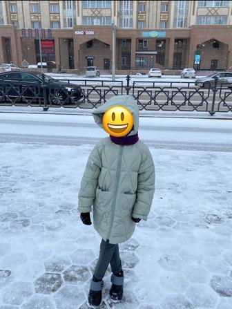 Продам пуховик демисезонный для девочки