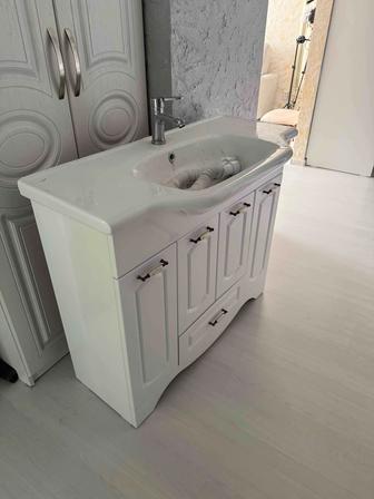 Раковина и зеркало