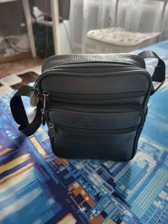Продам новую барсетку