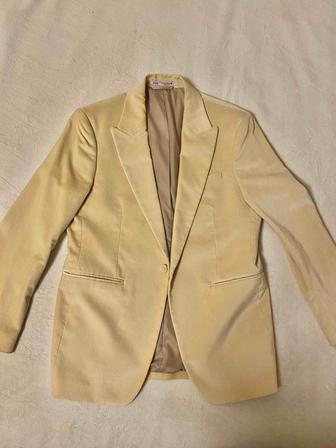 Велюровый пиджак Zara