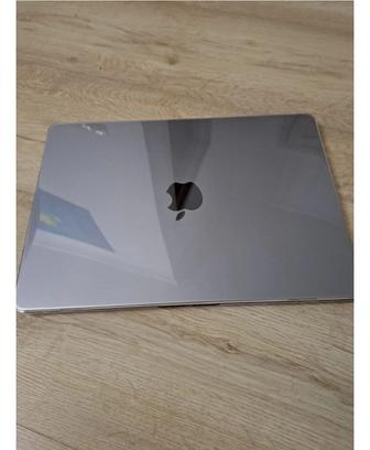 Чехол для MacBook Air 13.6 дюймов прозрачный