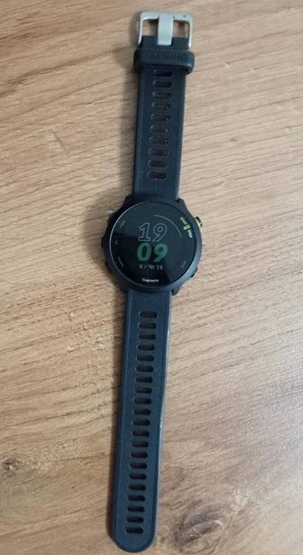 Продаются часы Garmin Forerunner 55