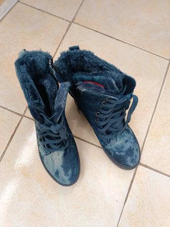 Ботинки джинсовые