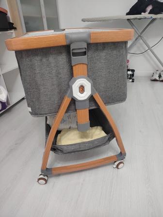 Продам детскую манеж