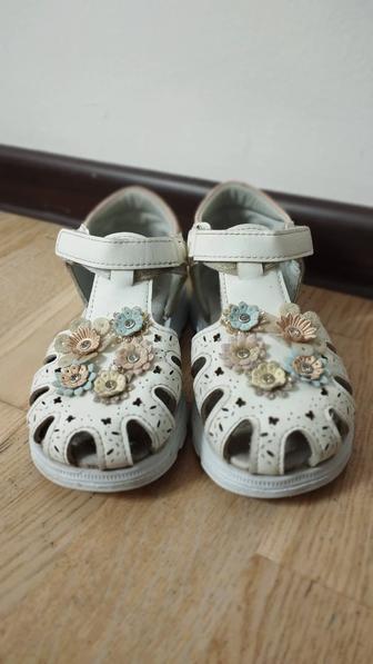 Детские сандалии б/у