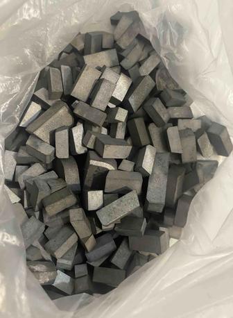 Продам победит (пластина напайная) P-30 сплав Т5К10, разного размера и форм