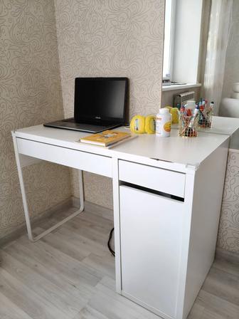 Стол школьный