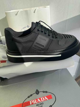 мужские кроссовки