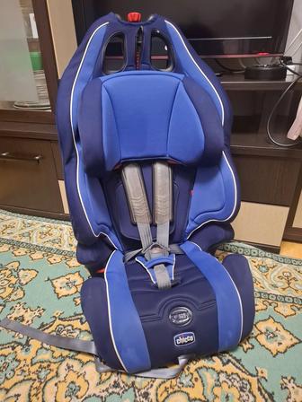 Детское автокресло Chicco 9-36 кг