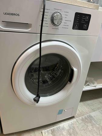 Стиральная машина, почти новая пару раз пользовались, без коробки