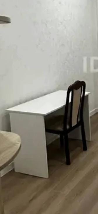 Стол