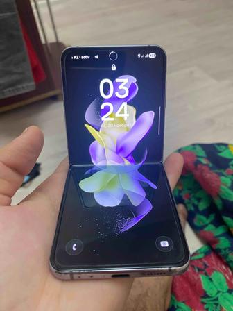 Galaxy ZFlip4 продам