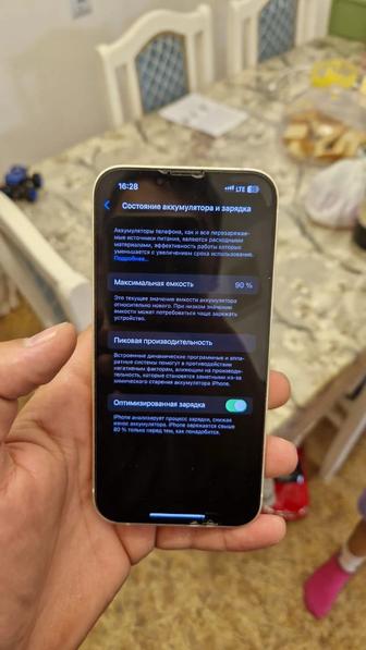 Продам Айфон 13 на 128 гб аккум 90%