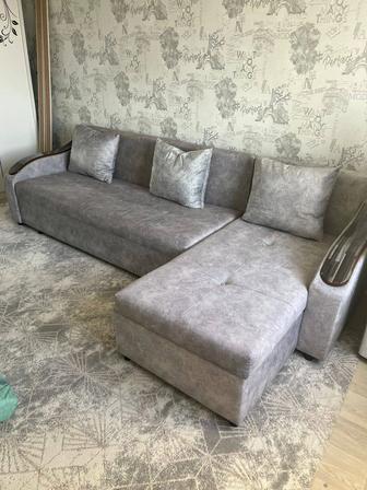 Диван в отличном состоянии