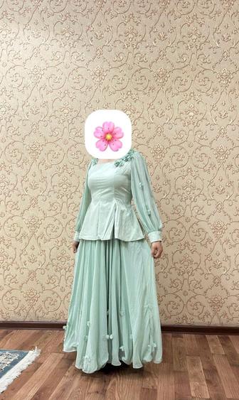 Вечернее платье