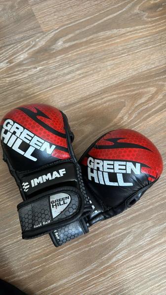 Продам перчатки для мма