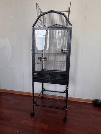 Продам клетку для попугая