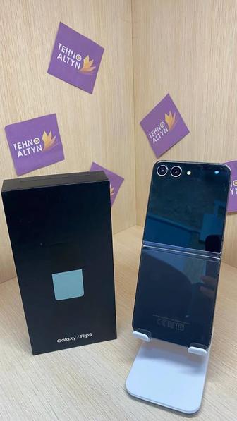 Samsung Z Flip 5