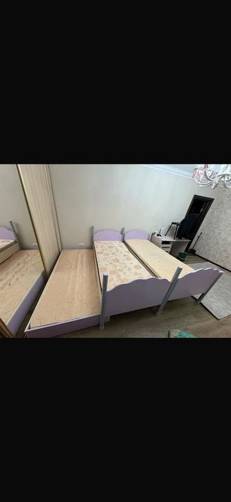 Продам кровать. Можно установить как двухъярусная. Комплектующие есть.