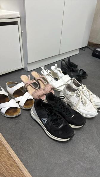Продам босоножки и кроссовки 36 размера