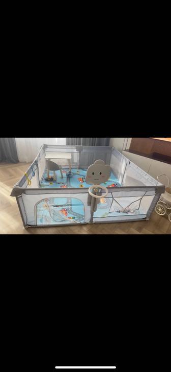 Продам большой манеж