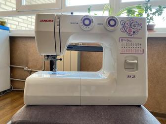 Продам швейную машину