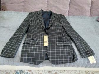 Продам стильный мужской костюм