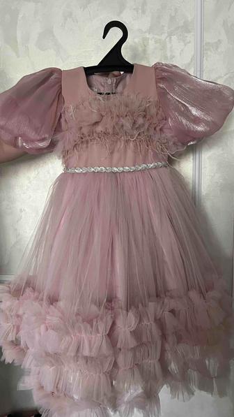 Платье нарядное