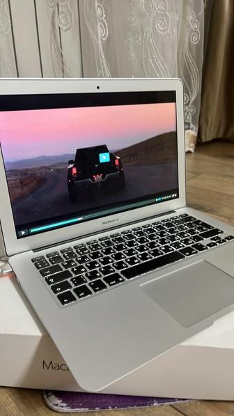 MacBook Air 13(2014год)
